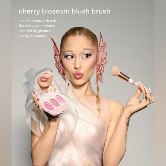 ⭐Gift Idea⭐BNIB LE REM Beauty X Wicked PINK Cherry Blossom Powder Blush Palette! - Picture 4 of 14